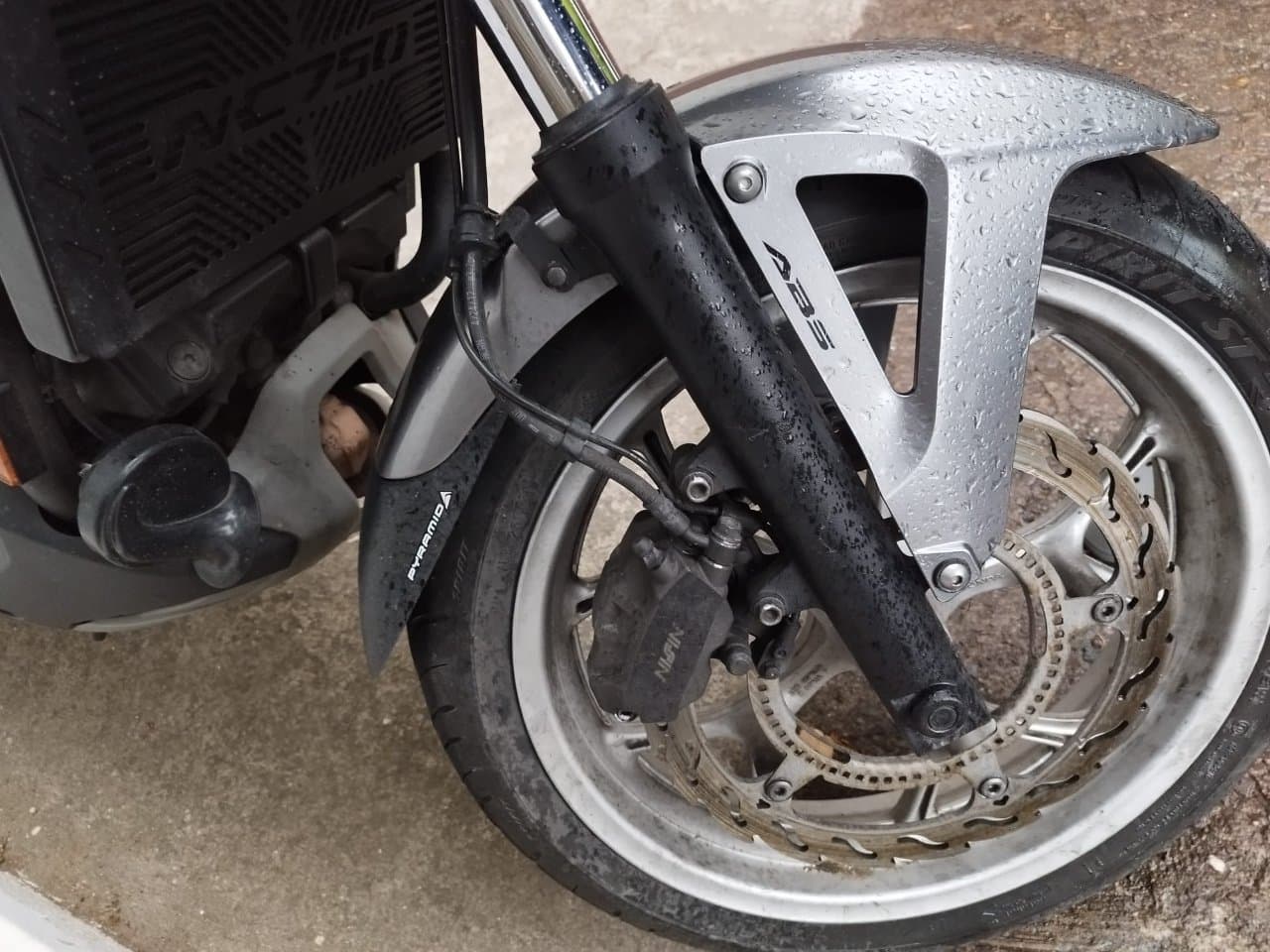 Honda NC750X photo 3